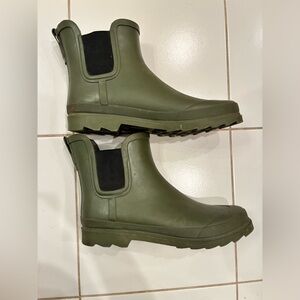 J. Crew Short Green Rain Boots Booties Green Lug Sole